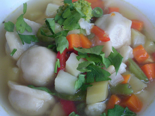 Vegetable & meat dumplings soup (pork)